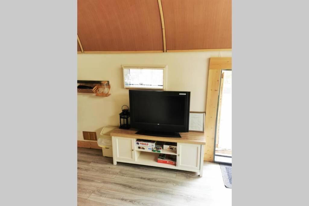 Lazy Lodge Glamping Pod With Hot Tub Laois Exterior foto